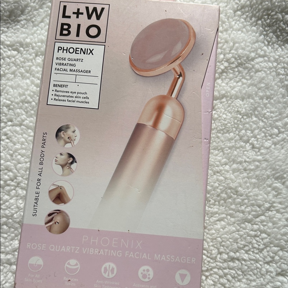 L+W BIO Rose Quartz Vibrating Facial Massager